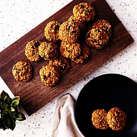 Meal photo - Vegan Oatmeal Raisin Cookies