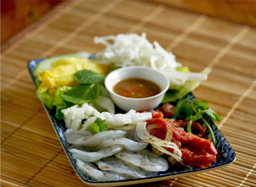 Beef Hot Pot (Bo Nhung Dam, Shabu Shabu)