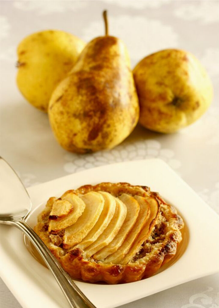 Tarte Poire Noisette (Pear Tart with Hazelnut Cream)