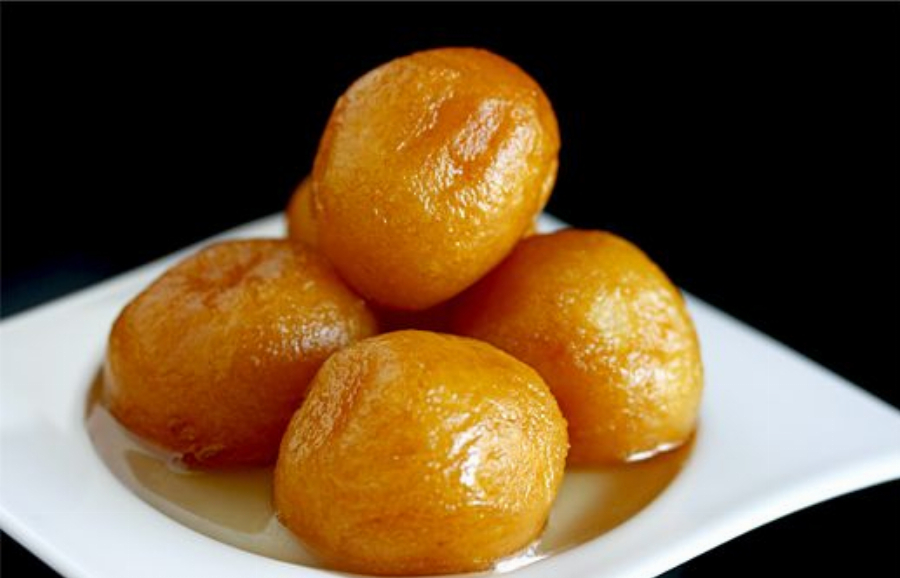 Gulab Jamun (Indian Sweets)