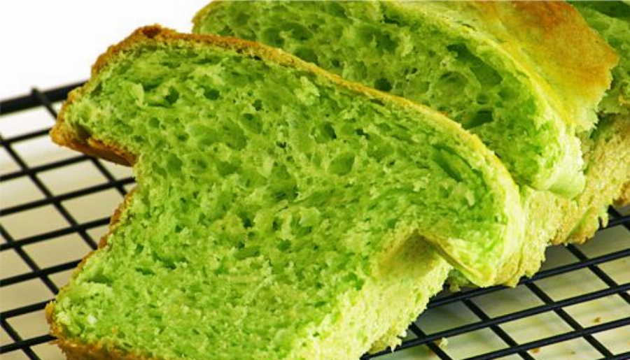 Pandan and Coconut Brioche