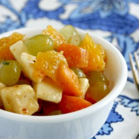 Fruit Chaat Recipe (Indian Spicy Fruit Salad)