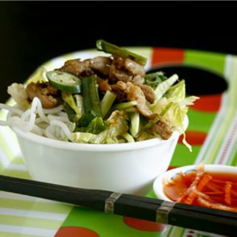 Vietnamese Grilled Chicken with Vermicelli Noodles (Bun Ga Nuong)