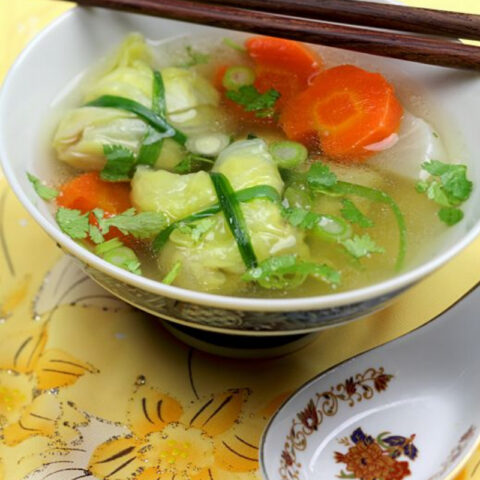 Canh Bap Cuon (Stuffed Cabbage Soup Recipe)