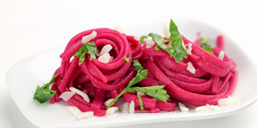 Linguine Pasta in Beet Sauce