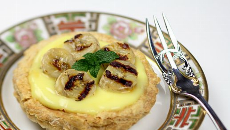 A Dessert Fit for a King: Banana Flan (Prince William's Favorite Dessert)