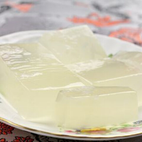 Rau Cau Dua: Vietnamese Coconut Jello Recipe