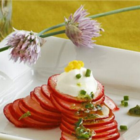 Carpaccio de Radis (Radish Salad with Herb-Infused Olive Oil)