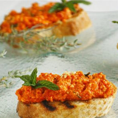 Creamy Ricotta and Bell Pepper Crostini