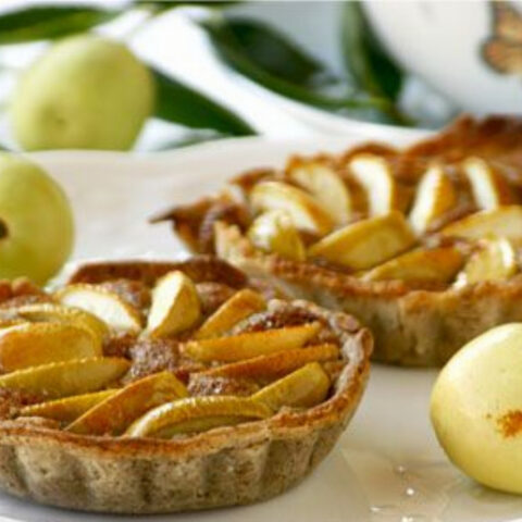 Fresh Jujube Tart with Walnut Cream (Chinese Date Tart)