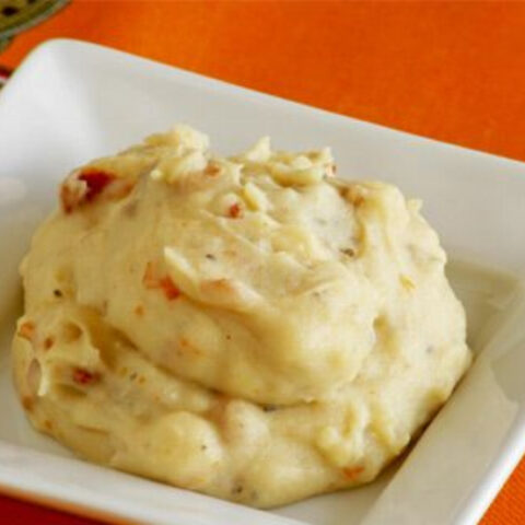 Fluffy Roasted Garlic Mashed Potatoes