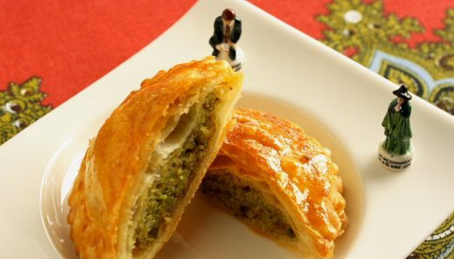 Galette Des Rois a la Pistache (Pistachio Kings Cake)