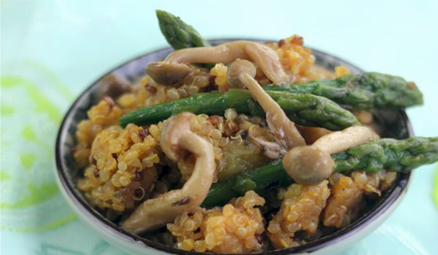 Quinoa with Asparagus and Mushrooms