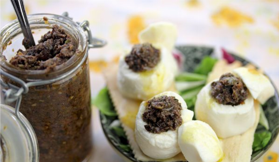 Tapenade Stuffed Mozzarella Cheese Appetizers