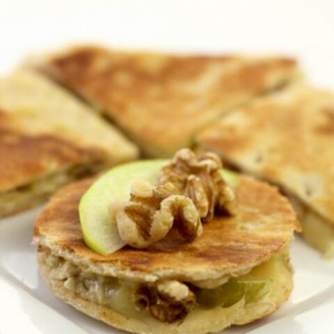 Vegetarian Quesadilla Recipe (Apple Brie Cheese Sandwich)