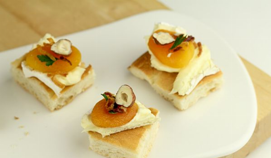 Apricot Brie Appetizer Recipe