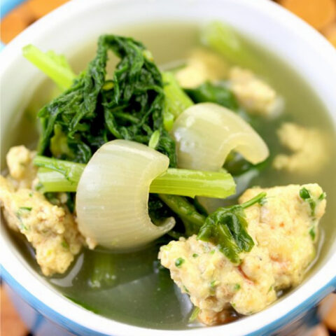 Canh Tan O Recipe (Vietnamese Chrysanthemum and Shrimp Soup)