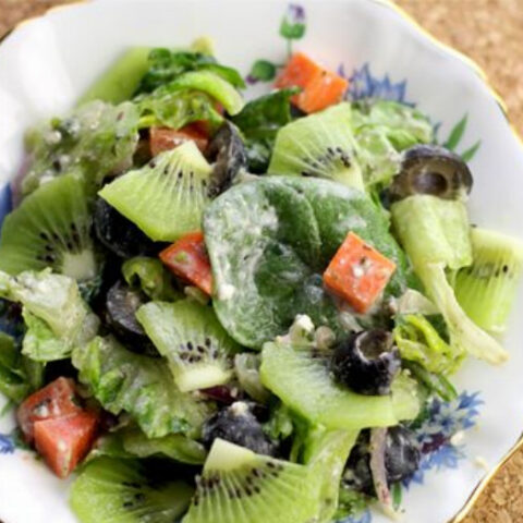 Kiwi Spinach Salad Recipe