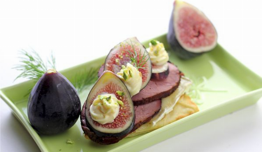 Smoked Duck and Fig Tartine Recipe