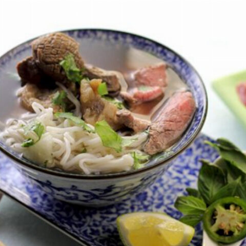 Pho Bo Recipe (Vietnamese Beef Noodle Soup)