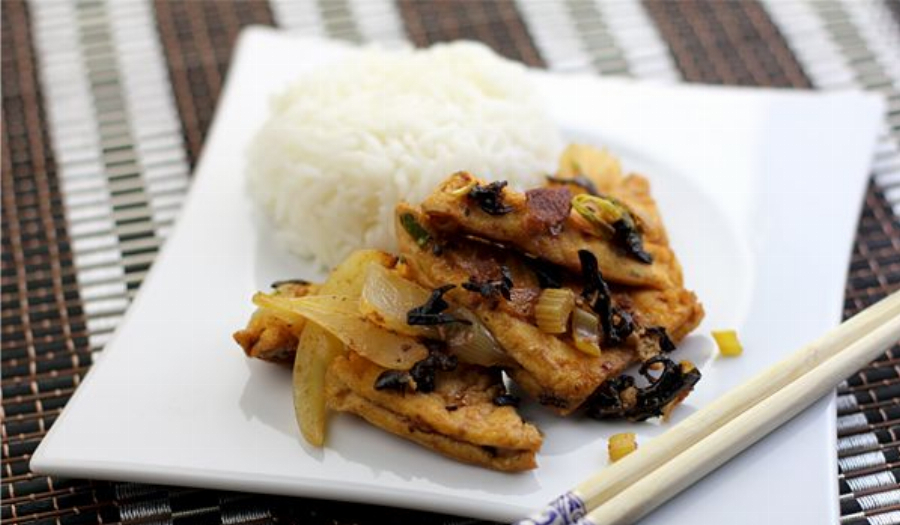 Wood Ear Mushroom and Tofu Stir Fry Recipe