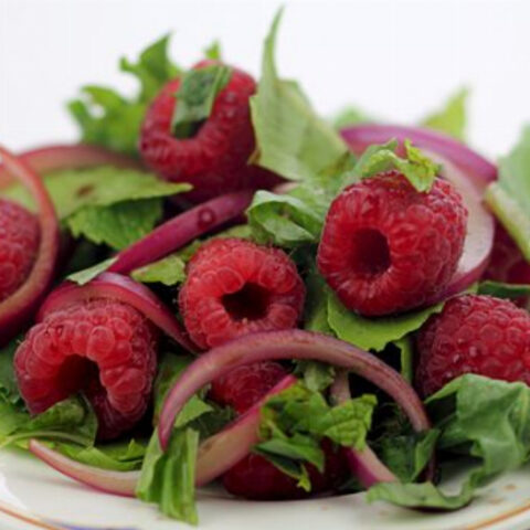 Healthy School Lunch: Raspberry Spinach Salad Recipe