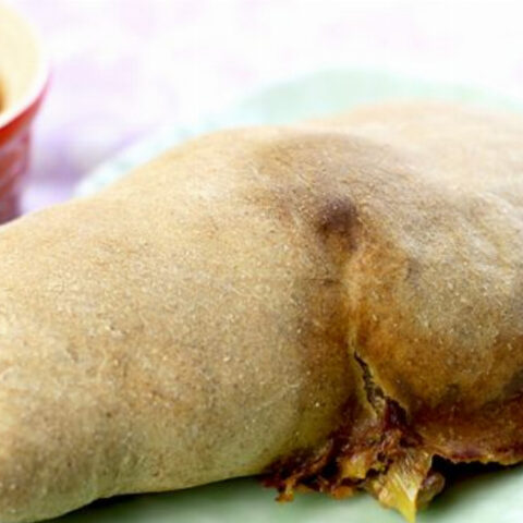 Vegetarian Calzone Recipe (Pizza Pocket)