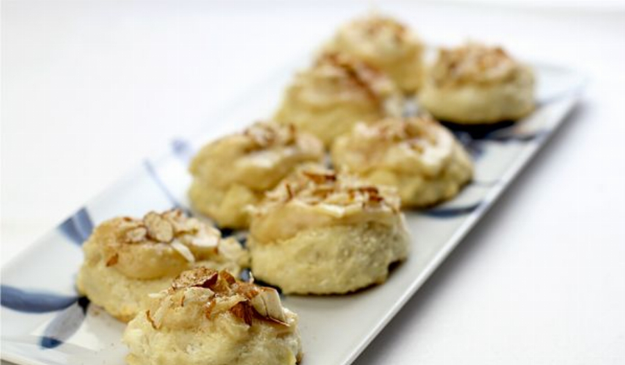 Horchata Cookies with Queso Fresco