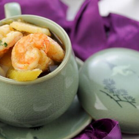 Canh Chua Tom Recipe (Vietnamese Shrimp Soup)