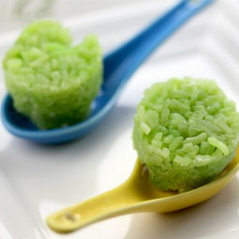 Xoi La Dua (Pandan Sticky Rice Recipe)