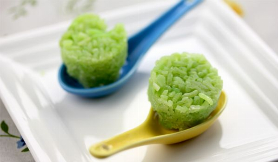 Xoi La Dua (Pandan Sticky Rice Recipe)