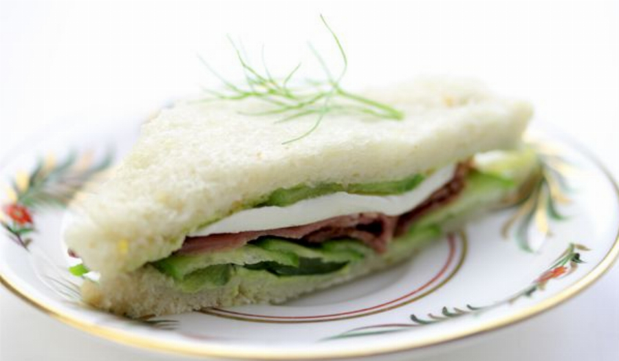 Bresaola and Cucumber Finger Sandwiches