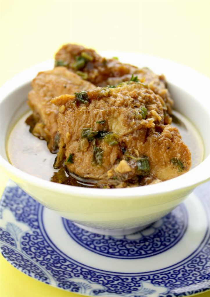 Ca Bong Lau Kho To (Vietnamese Claypot Catfish)