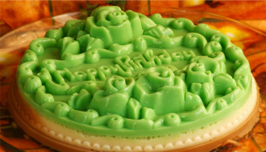 Rau Cau (Coconut, Mocha, Pandan flavored Vietnamese Jello Cake)