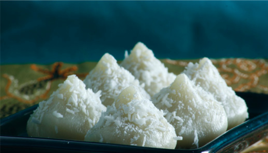 Chocolate filled Sticky Rice Balls with Coconut