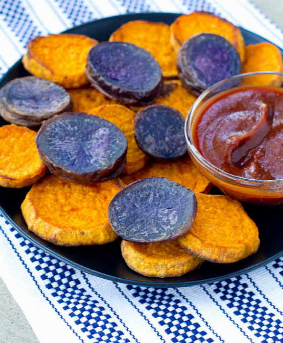 Sweet and Purple Potato Rounds with Spicy Black Pepper Ketchup