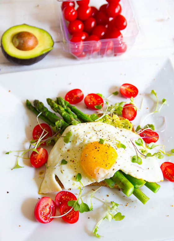 Healthy Egg and Avocado Sandwich with Asparagus