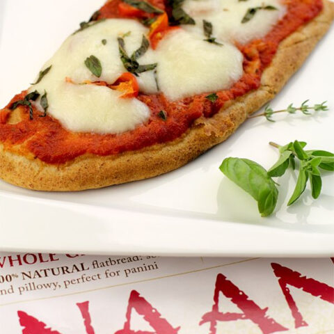 Grilled Naan Margherita Pizza Recipe