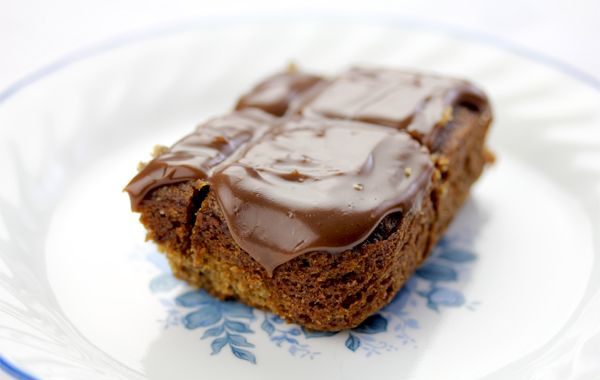 Ganache-Topped Banana Blondie Recipe