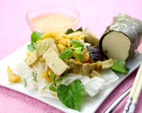 Banh Uot Cha Lua Chay (Vegetarian Vietnamese Rice Noodles)