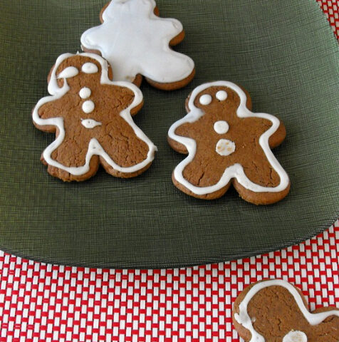 Gingerbread Boys: Edible Christmas Decorations