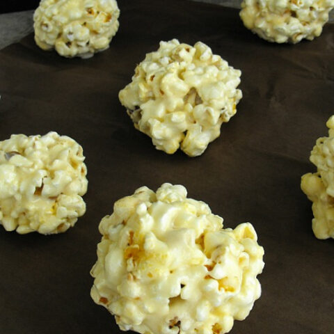 Holiday Gift Idea: Popcorn Balls