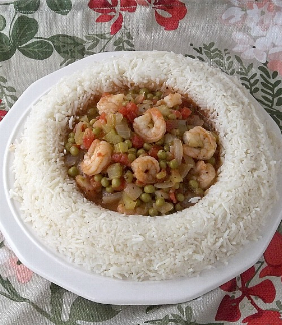 Shrimp Creole in a Rice Ring