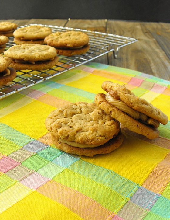 Homemade Do-Si-Dos (Girl Scout Cookies)