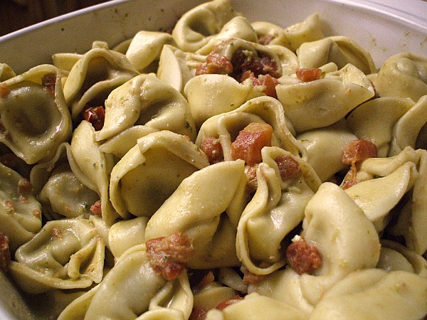 Tomato Pesto Cream Sauce for Pasta