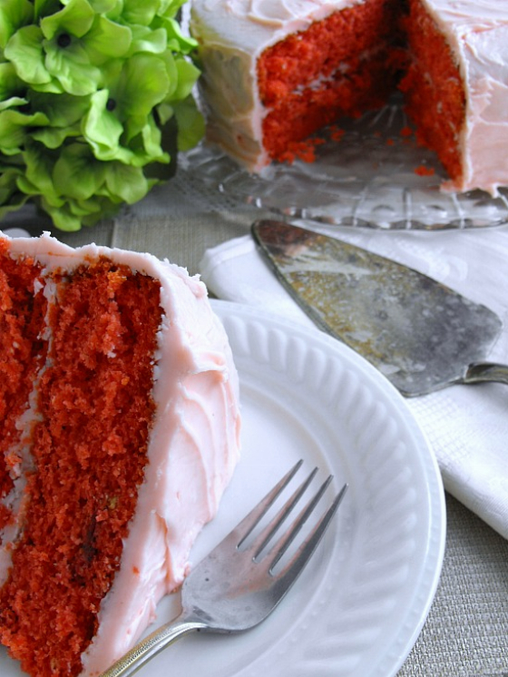 Fresh Strawberry Jell-O Cake