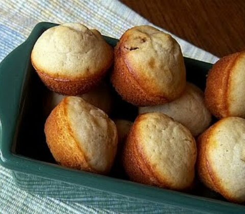 Date Mini Muffins