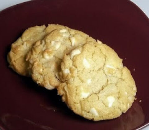 White Chocolate Macadamia Cookies