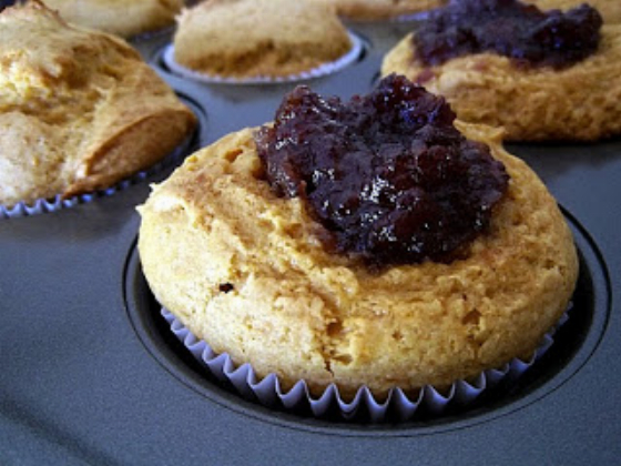 Pumpkin Cake Mix Cupcakes