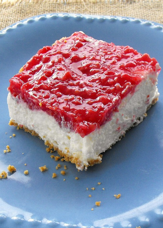 Raspberry Marshmallow Dessert